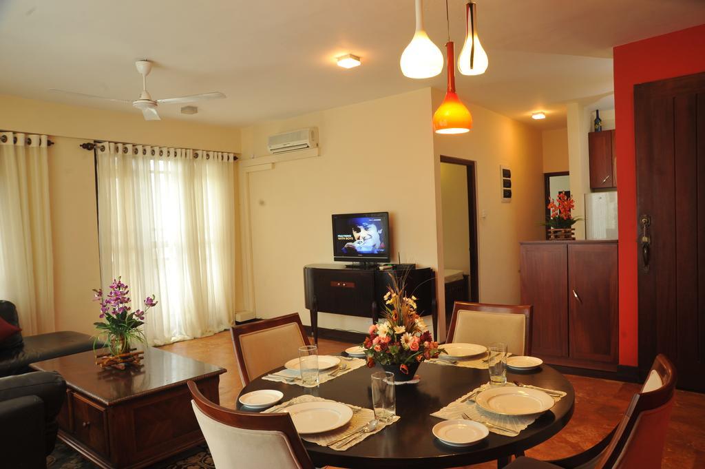 Prestige Court Residencies Hotell Dehiwala-Mount Lavinia Eksteriør bilde