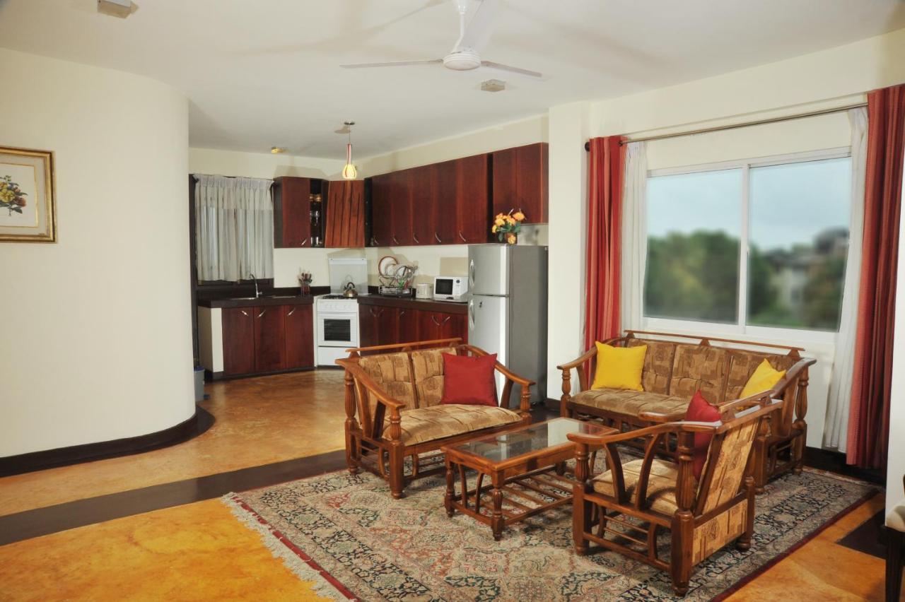 Prestige Court Residencies Hotell Dehiwala-Mount Lavinia Eksteriør bilde